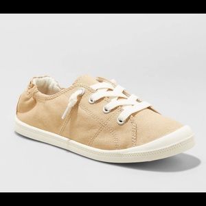 Mad Love slip on sneakers